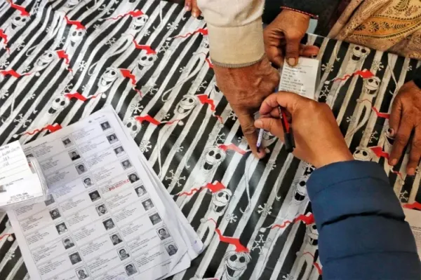 غیر قانونی ووٹنگ کے الزام میں امریکی شہری چنئی ایئرپورٹ سے گرفتار