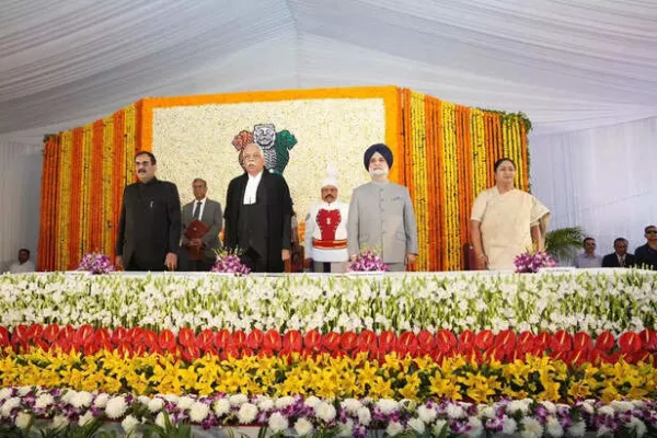 Rekha Gupta attends swearing-in of Delhi's newly appointed Lieutenant Governor Taranjit Singh Sandhu