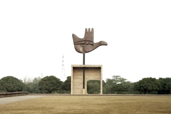 Chandigarh ਵਿੱਚ ਉਦਯੋਗਿਕ ਪਲਾਟਾਂ ਦੇ ਪਰਿਵਰਤਨ ਅਤੇ CLU 'ਤੇ ਰੋਕ