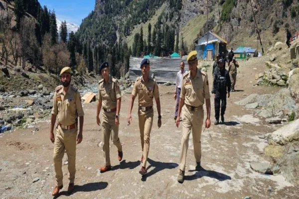 अनंतनाग के एसएसपी ने अमरनाथ यात्रा की सुरक्षा तैयारियों की समीक्षा की