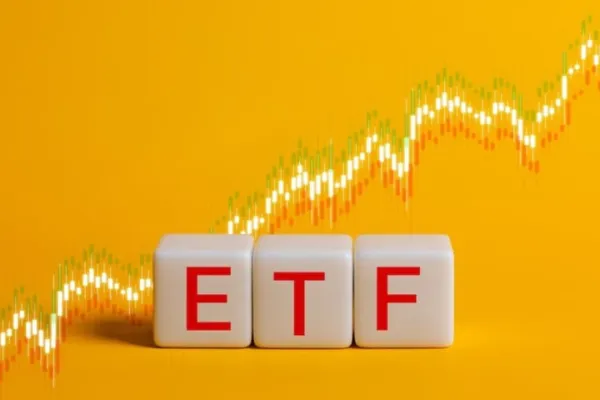 Crypto ETF Race Intensifies With TKNS Launch, Targeting Bitcoin, Altcoin Growth