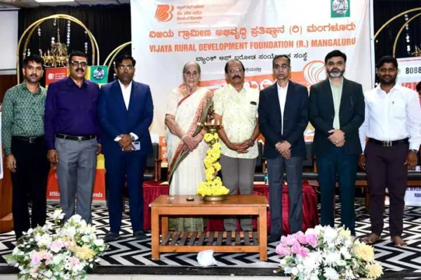 ಪ್ರತಿಯೊಬ್ಬ ಮಹಿಳೆಯೂ ಸ್ವಾವಲಂಬಿಯಾಗಿ ಬದುಕುವಂತಾಗಬೇಕು : ರಾಜೇಶ್‌ ಖನ್ನಾ