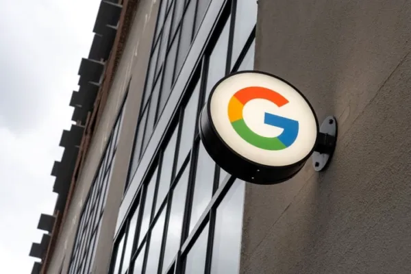 Google Appeals Landmark Monopoly Ruling That Targets Apple Default Deals