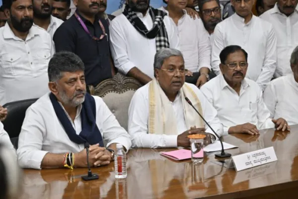 SIDDARAMAIAH: ಸಾಲದ ಆರೋಪಕ್ಕೆ ಸಿದ್ದರಾಮಯ್ಯ ಖಡಕ್ ಕೌಂಟರ್, ವಿತ್ತೀಯ ಕೊರತೆಯ ರಿಪೋರ್ಟ್​ ಕಾರ್ಡ್​ ತೆರೆದಿಟ್ಟ ಸಿದ್ದು