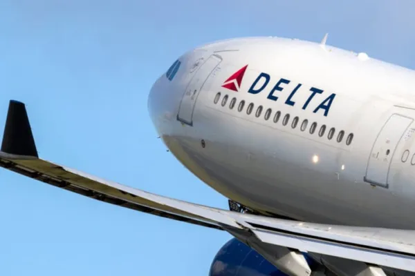 Delta CEO Ed Bastian Says Airline Will Prioritize Global Expansion Over Domestic Tie-Ups Despite Trump's Merger-Friendly Policies
