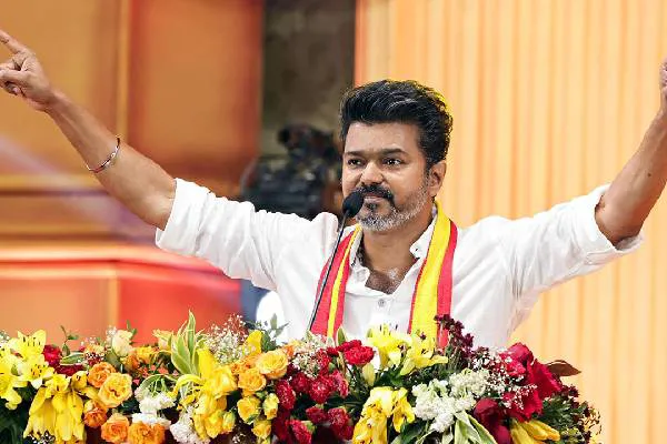 గెలిచాడు కాబట్టి విజయ్‌వన్నీ సక్సెస్‌ఫుల్ వ్యూహాలే!