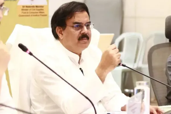 జనసేన పార్టీ శ్రేణులతో మంత్రి నాదెండ్ల మనోహర్ ?