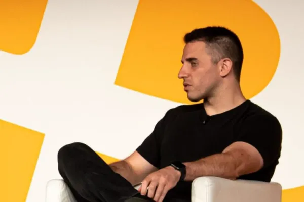 Bitcoin Flashes Contrarian Long Signal, VanEck's Matthew Sigel Says: 'We're Long Here'