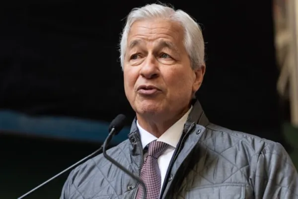 Jamie Dimon Puzzled By 'Fair Share' In Bernie's Billionaire Tax Plan; Sanders Says 'Let Me Clear Things Up For You