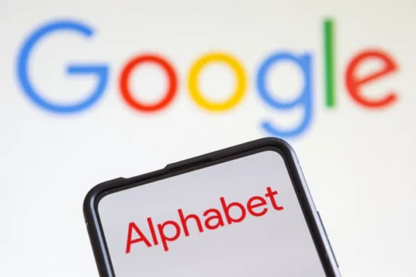 Google's Enterprise AI Push Gains Teeth, Analysts See Cloud Upside