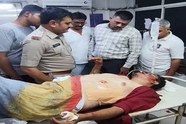 ભાવનગરમાં વિક્ટેરિયા પાર્ક નજીક મંગેતરની સામે યુવકને છરીના ઘા મારી લૂંટી લેવાયો