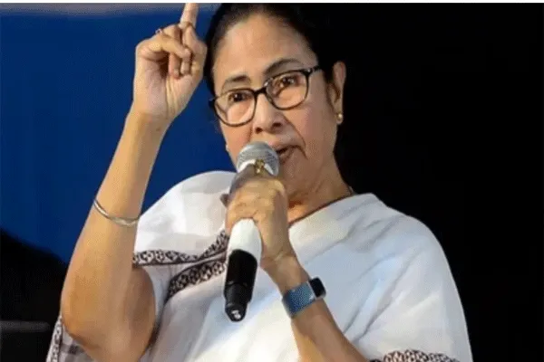"मी राजीनामा देणार नाही, आता तुम्हीच मला हटवा!" - ममतांचा ठाम इशारा