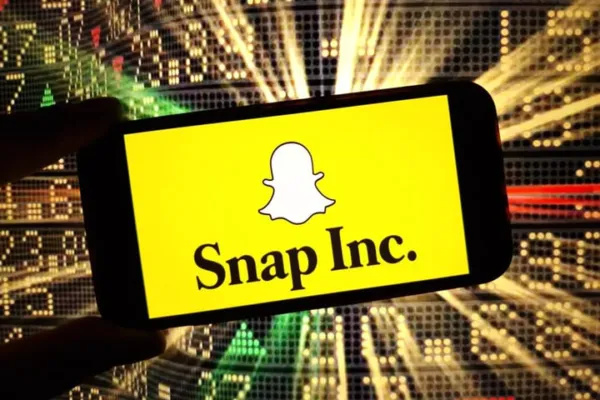 Snapchat CEO Evan Spiegel Says AI Is 'Probably The Best Thing' For Snap, Warns 'There's No Moat In Software'