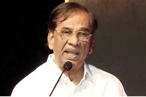 నదిలోకి దూకి తమిళ సీనియర్ నిర్మాత ఆత్మహత్య