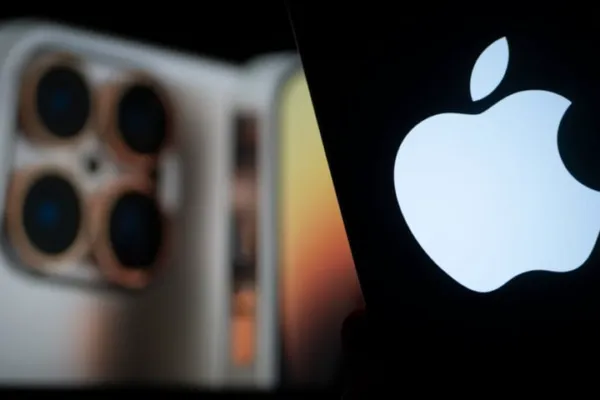 Apple's Record March Quarter Drowns Out Memory Cost Worries: Analyst