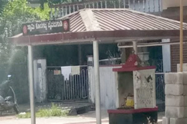ಕೊರಗಜ್ಜ ದೇವರ ಗುಡಿ ಮುಂದೆ ಉಪಯೋಗಿಸಿದ ಕಾಂಡೋಮ್​ ಎಸೆದು ವಿಕೃತಿ ಮೆರೆದ ದುಷ್ಕರ್ಮಿಗಳು