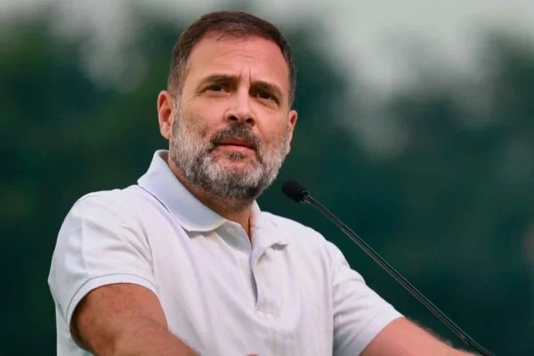'ಕಮಲ' ಚಕ್ರವ್ಯೂಹವನ್ನು ಆರು ಜನರು ನಿಯಂತ್ರಿಸುತ್ತಾರೆ; ರಾಹುಲ್​ಗಾಂಧಿ