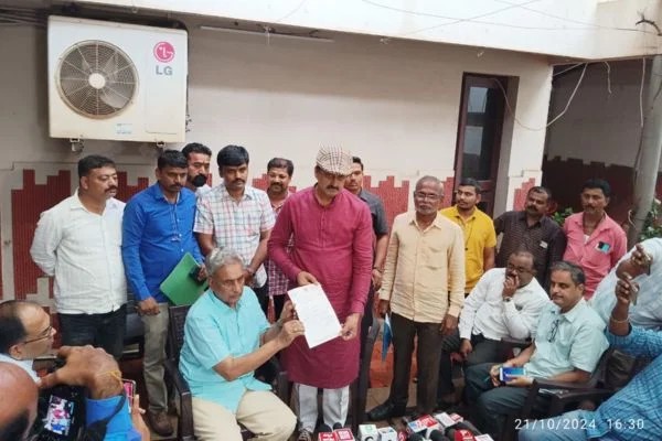 ಕಡೆಗೂ MLC ಸ್ಥಾನಕ್ಕೆ ಸಿ.ಪಿ. ಯೋಗೇಶ್ವರ್ ರಾಜೀನಾಮೆ​! ಪಕ್ಷೇತರ ಅಭ್ಯರ್ಥಿಯಾಗಿ ಸ್ಪರ್ಧೆ