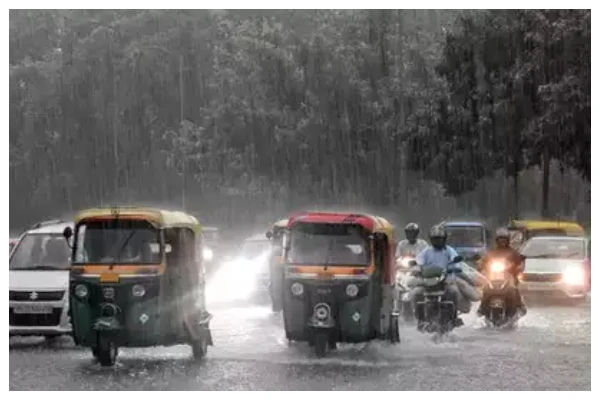 ನಾಳೆಯಿಂದ 5 ಜಿಲ್ಲೆಗಳಲ್ಲಿ ರೆಡ್​ ಅಲರ್ಟ್:ಸಮುದ್ರದಲ್ಲಿ ಎತ್ತರದ ಅಲೆಗಳ ಭೀತಿ