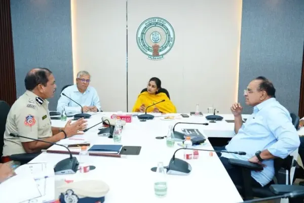 అగ్నిమాపక శాఖలో 1,275 పోస్టుల భర్తీకి హోంమంత్రి అనిత గ్రీన్ సిగ్నల్!