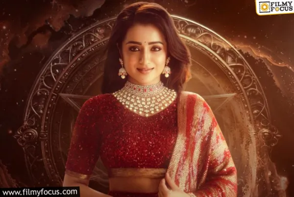 Trisha: ఫేడౌట్ అనుకున్న టైమ్లో వీర లెవెల్ క్రేజ్