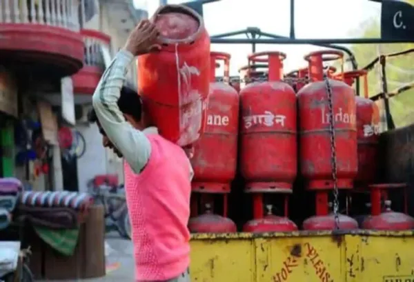 LPG Booking Time'ನಲ್ಲಿ ಬದಲಾವಣೆ! ಈಗ ನೀವು ದಿನವಿಡೀ ಬುಕ್ ಮಾಡಲು ಸಾಧ್ಯವಿಲ್ಲ, ಹೊಸ ಟೈಮಿಂಗ್ ಹೀಗಿದೆ!