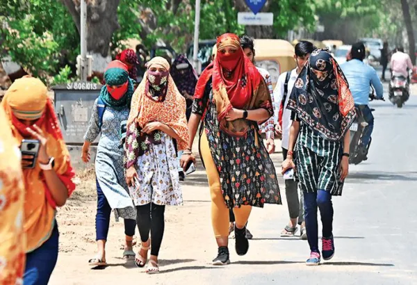 Hot days are back, temperature set to riseIMD predicts 2-4°C increase in temperature over next 24 hours; humid conditions likely in coastal areas