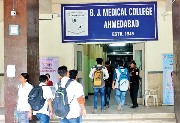 BJ medical student kills self on her birthdayWas found hanging in hostel room; leaves behind suicide note citing loneliness, feelings of failure