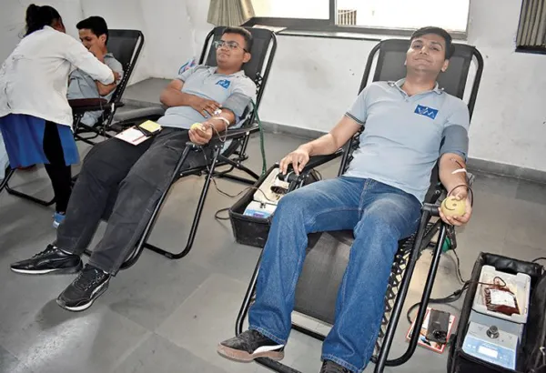 VIM marks 13th  anniversary with blood donation drive