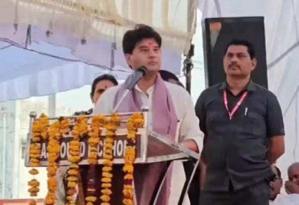 मंत्री ज्‍योतिरादित्‍य सिंधिया को प्‍याज पर मिली अंतरराष्ट्रीय ख्याति, विदेशी चैनल कर रहे प्‍याज से गर्मी भगाने पर रियलिटी चेक