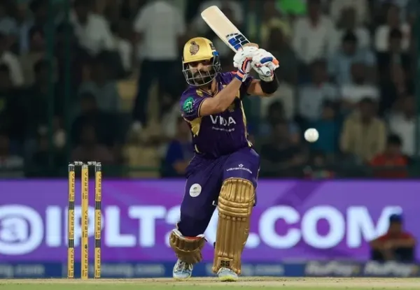 కోల్కతాకు మొదటి షాక్ ఇచ్చిన సిరాజ్!