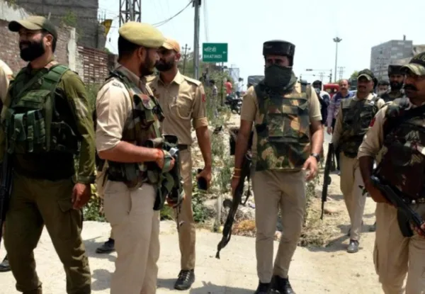 16 साल से फरार पाकिस्तानी आतंकी को जम्मू-कश्मीर पुलिस ने किया गिरफ्तार, लश्कर-ए-तैयबा से जुड़े थे तार