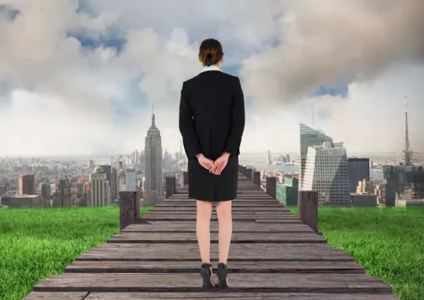 The Psychology Behind the Hands-Behind-Back Posture