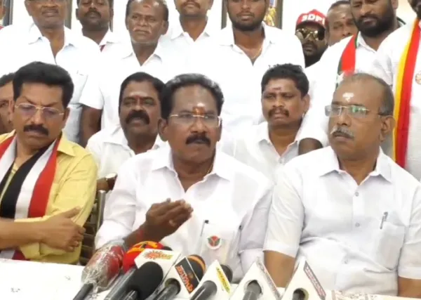 ஓபிஎஸ்க்கு பலாப்பழம் சின்னம் : செல்லூர் ராஜூ சாபம்!