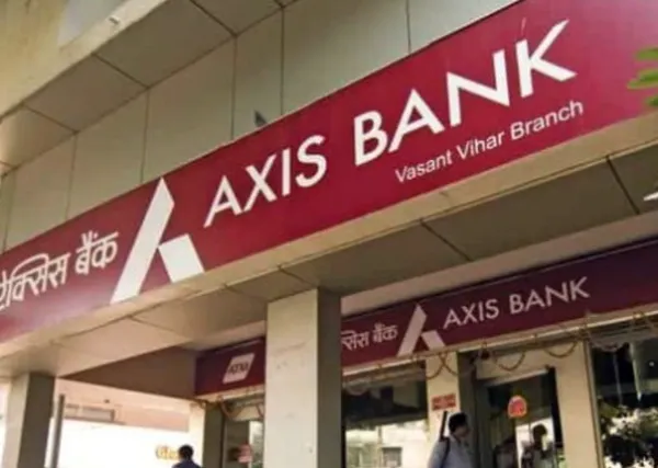 ଏଆଇ, ଅଟୋମେସନ୍‌ କୁପ୍ରଭାବ: ଘରୋଇ ବ୍ୟାଙ୍କରେ କର୍ମଚାରୀ ଛଟେଇ