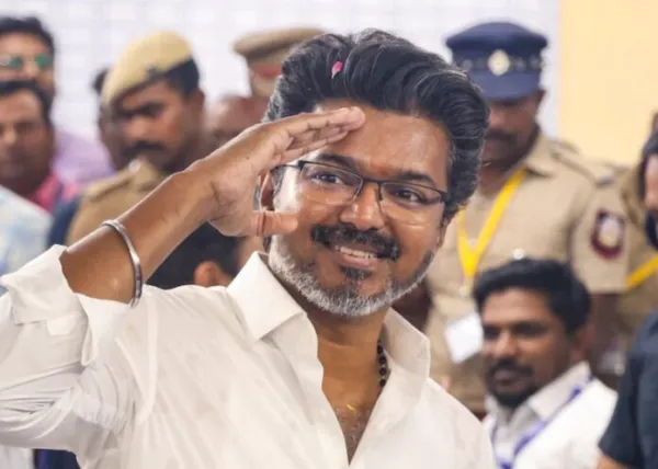 VIJAY: ಅಧಿಕಾರಕ್ಕಿಂತ ಜನಸೇವೆಯೇ ನನ್ನ ಆದ್ಯತೆ: ಐತಿಹಾಸಿಕ ಗೆಲುವಿನ ಬಳಿಕ ವಿಜಯ್ ಮೊದಲ ಪ್ರತಿಕ್ರಿಯೆ