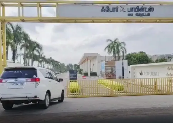 நட்சத்திர விடுதியில் தங்கவைக்கப்பட்டுள்ள தவெக எம்.எல்.ஏக்கள்!