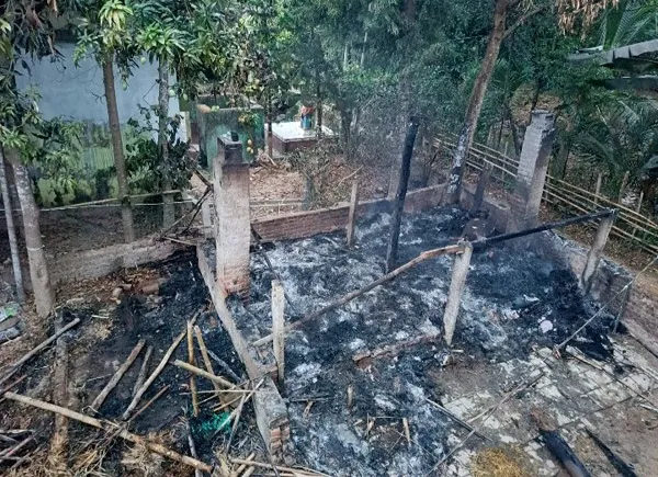 ସର୍ଟ ସର୍କିଟ ରୁ ଗୁହାଳରେ ନିଆଁ ଲାଗି ଗାଈ ଜୀବନ୍ତ ଦଗ୍ଧ, ଦୁଇ ଗୁରୁତର