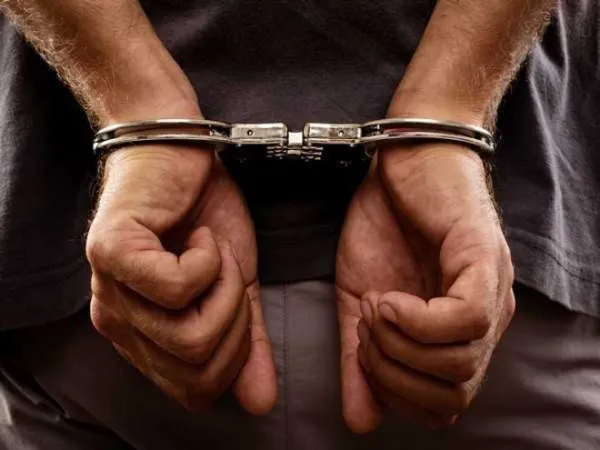 Two peddlers arrested with 760 gram heroin