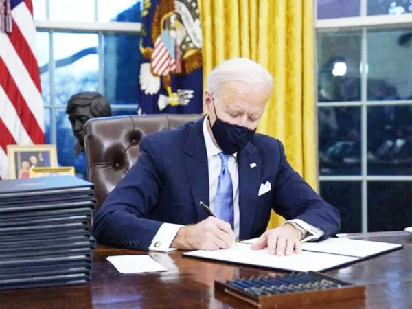 जो बायडेन यांनी डोनाल्ड ट्रम्प यांचा निर्णय बदलला