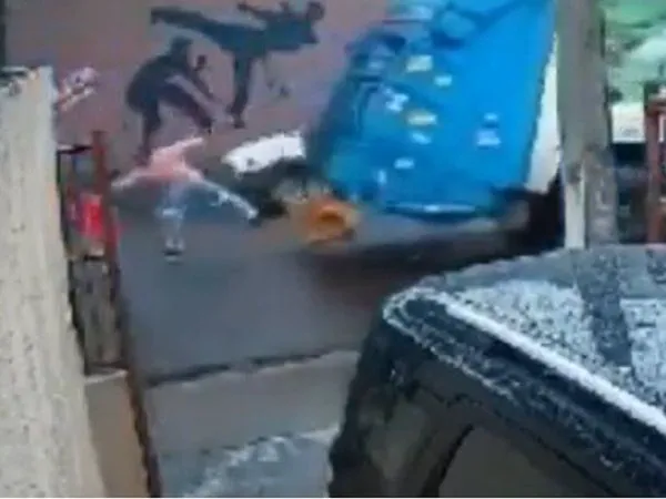 ನೈರ್ಮಲ್ಯ ಕಾರ್ಮಿಕನ ಸಮಯಪ್ರಜ್ಞೆಯಿಂದ ತಪ್ಪಿದೆ ದೊಡ್ಡ ದುರಂತ