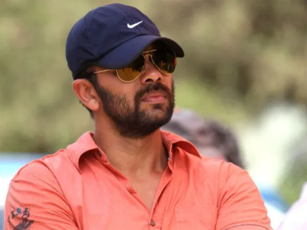 Top Director Bashed After Pushpa 2: Sharam Karo!