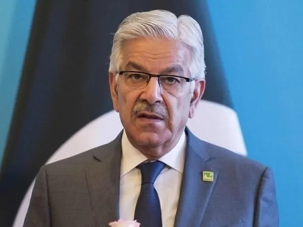 ഭാവിയില്‍ ഇന്ത്യ ആക്രമണത്തിന് മുതിര്‍ന്നാല്‍ കൊല്‍ക്കത്ത വരെ ആക്രമിച്ച്‌ തിരിച്ചടി നല്‍കും: പാകിസ്ഥാന്‍ പ്രതിരോധ മന്ത്രി ഖ്വാജാ ആസിഫ്