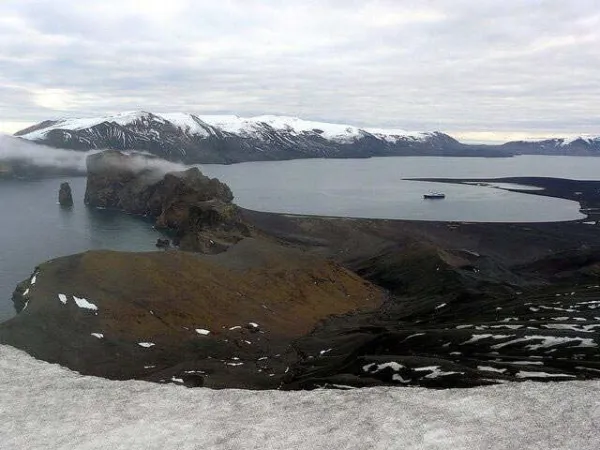 Deception Island, Antarctica: The Volcano Where You Can Swim In Warm Water