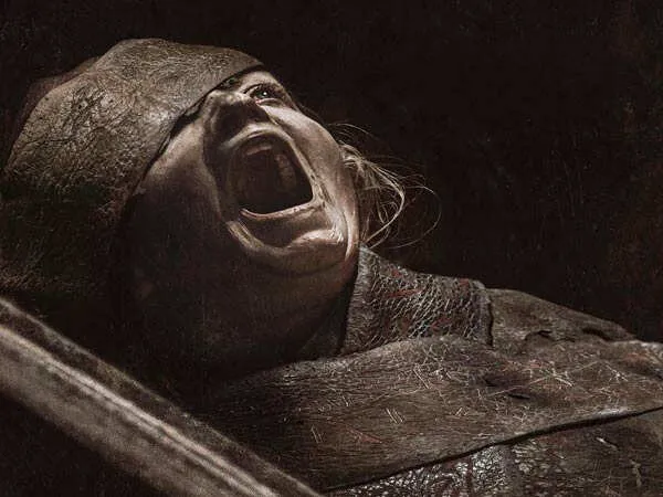 Lee Cronin's The Mummy Review - Gore that will unsettle nerves of steel