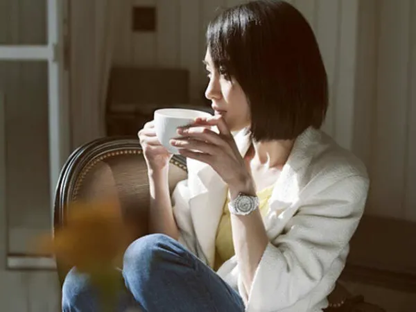 8 'Caffeine-Free' Teas That Naturally Boost Your Afternoon Energy