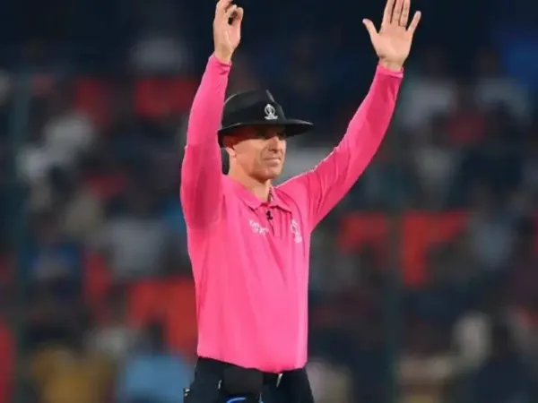 IPL: 6,7,4,4,6,6,4... खूंखार बल्लेबाज के हत्थे चढ़ा ये गेंदबाज, हो गया बर्बाद! एक ओवर में बने 37 रन