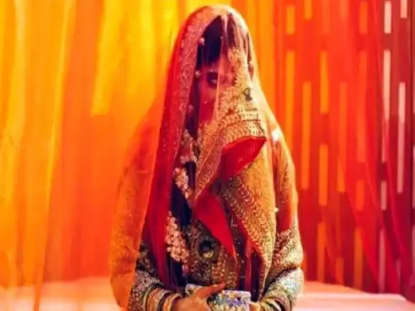 ट्यूशन टीचर से पढ़ते-पढ़ते प्यार कर बैठी 20 वर्षीय गुलअफसा प्रवीण, परिजनों को रिश्ते की भनक लगी तो भागकर रचाई शादी