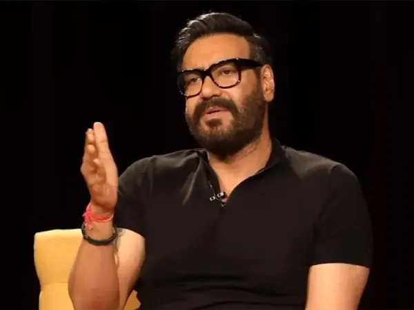 Social Media Power: Superstar Accepts His Mistake