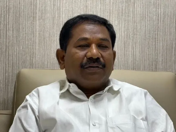 Minister Clarifies on Volunteers, None Working